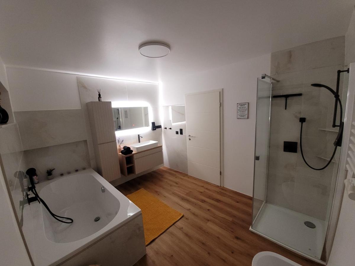 Ferienwohnung Nachtigall 2 Бад-Герсфельд Екстер'єр фото